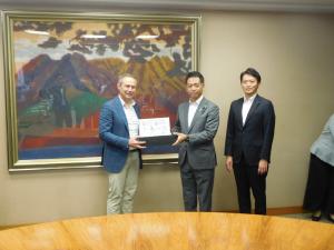 西豪州首相表敬1