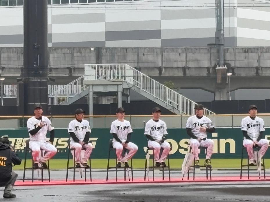ゼロカーボンベースボールパークで阪神タイガース優勝報告会の写真2