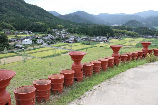 ヒョーゴアーカイブス／埴輪が並ぶ茶すり山古墳