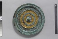 鍍金細線式獣帯獣帯鏡(ときんさいせんしきじゅうたいきょう)（前漢時代）