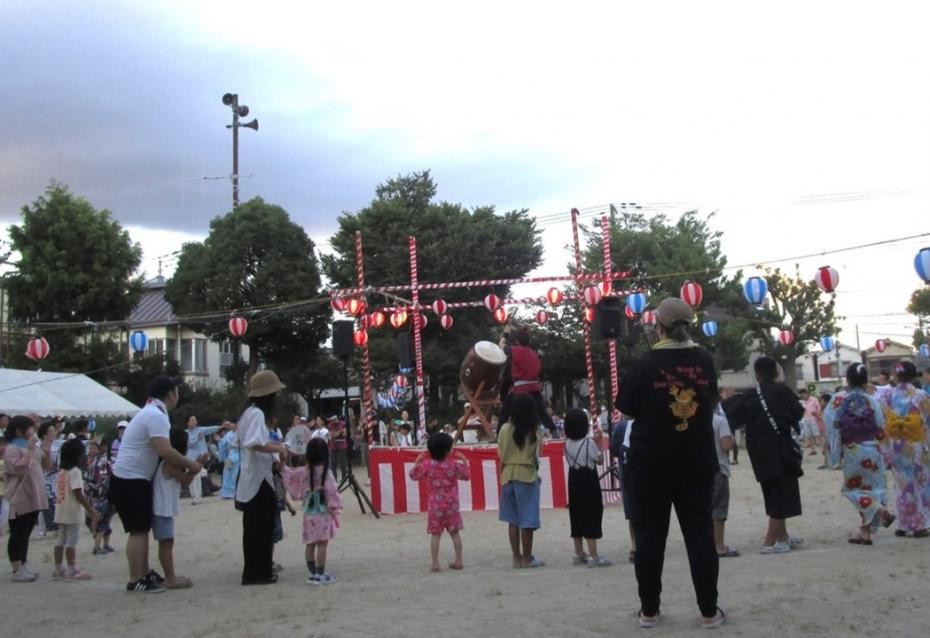 お祭りの様子