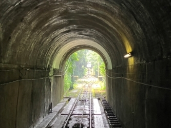 トンネル・坂