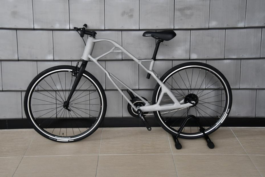 身体適合型自転車(鋳造品)